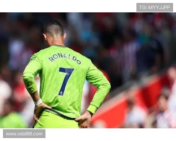 英超联赛中球衣为绿色的球队有哪些？