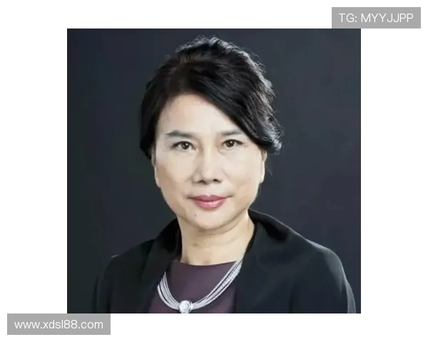 爱德华兹盛赞贝兰热年轻有为充满活力是我们心目中的明星选手